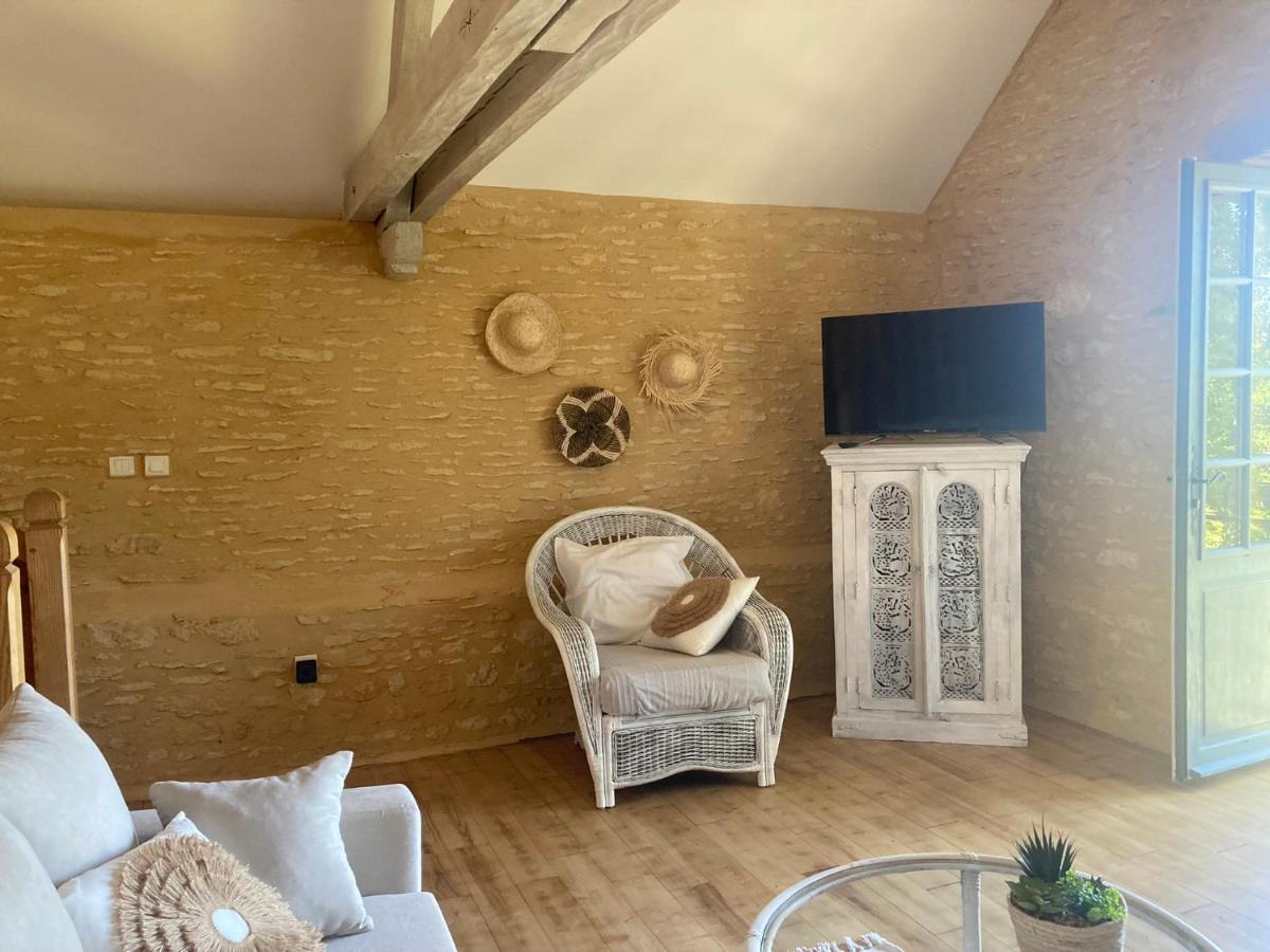 Villa Logis Des 4 Fees Et Son Bain Nordique Sainte-Nathalène Exterior foto